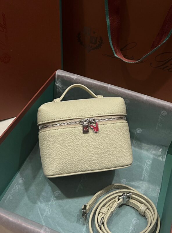 Loro Piana Extra Pocket L11.5 Bag