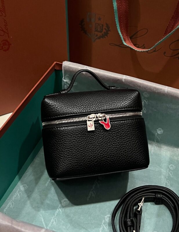 Loro Piana Extra Pocket L11.5 Bag