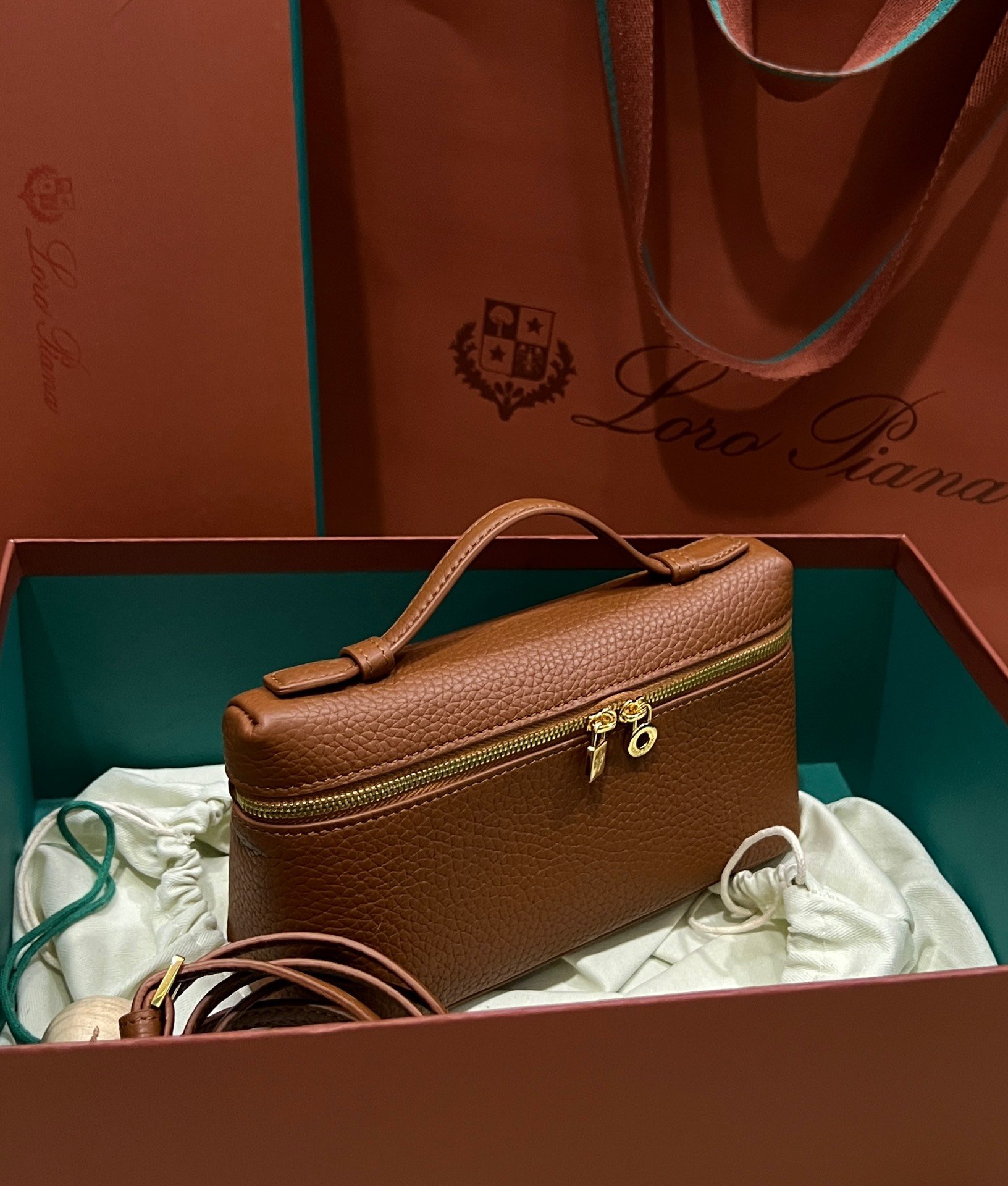 Loro Piana L19 - Image 9