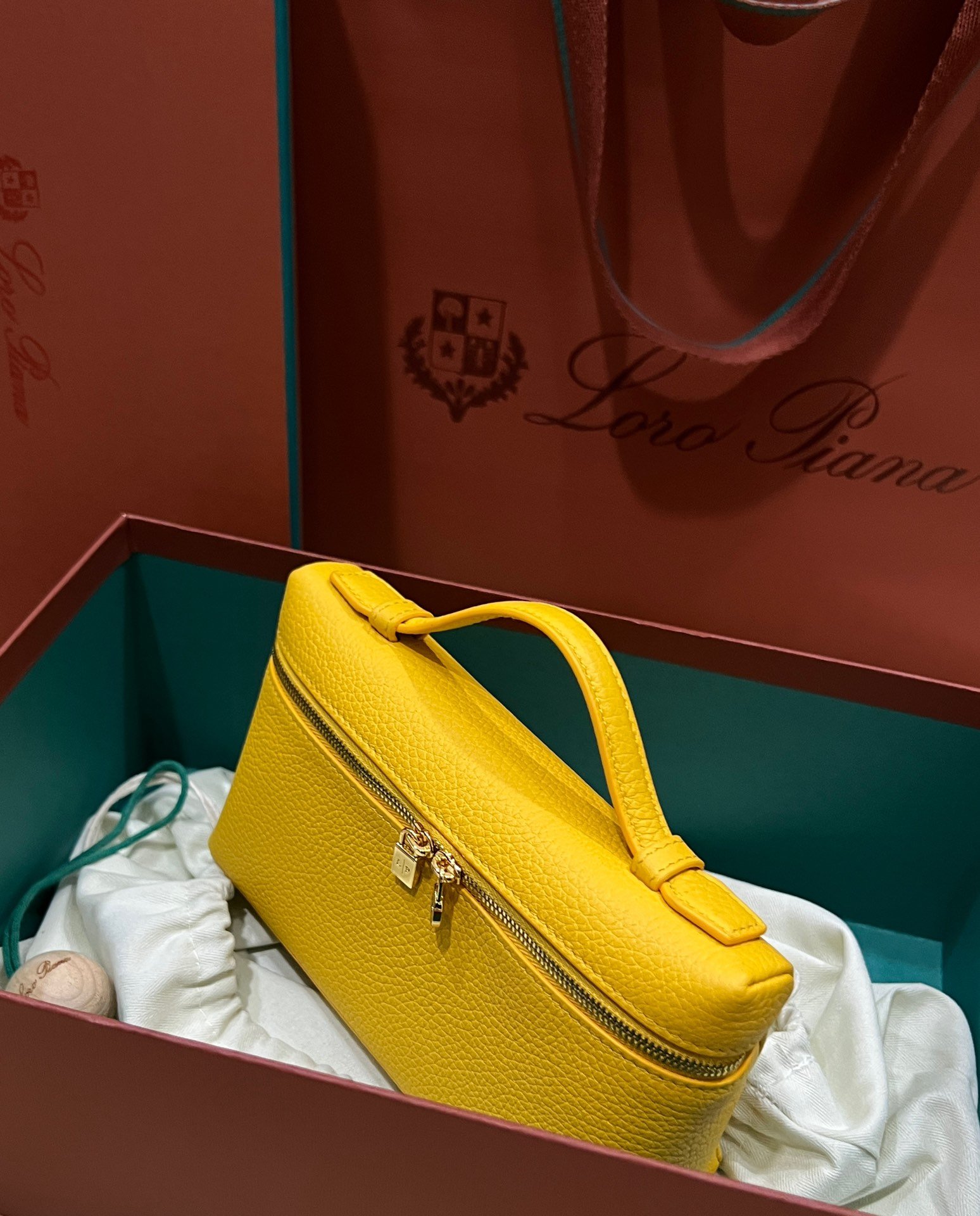 Loro Piana L19 - Image 8