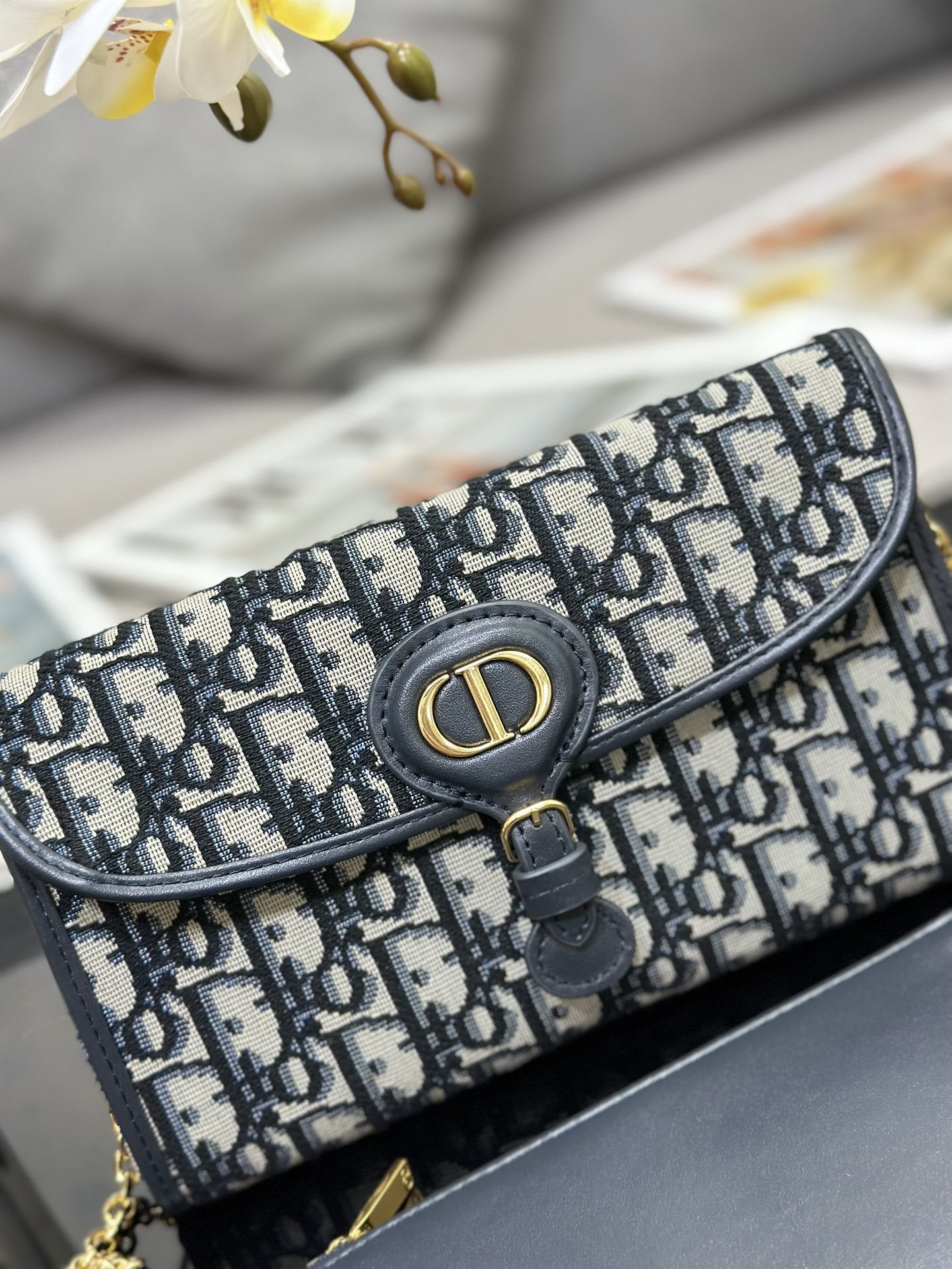 Dior Oblique Chain Handbag - Image 9
