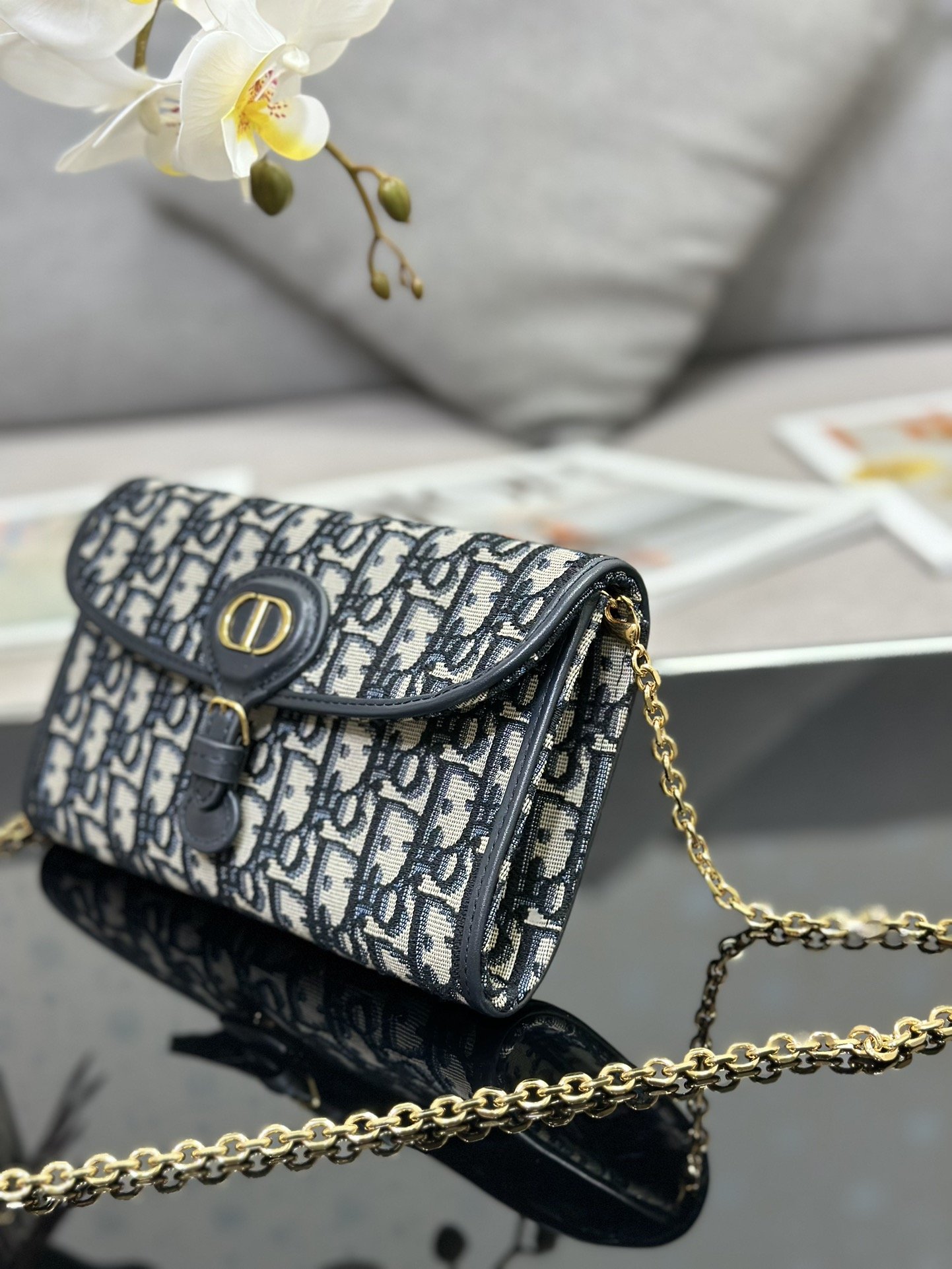 Dior Oblique Chain Handbag - Image 3