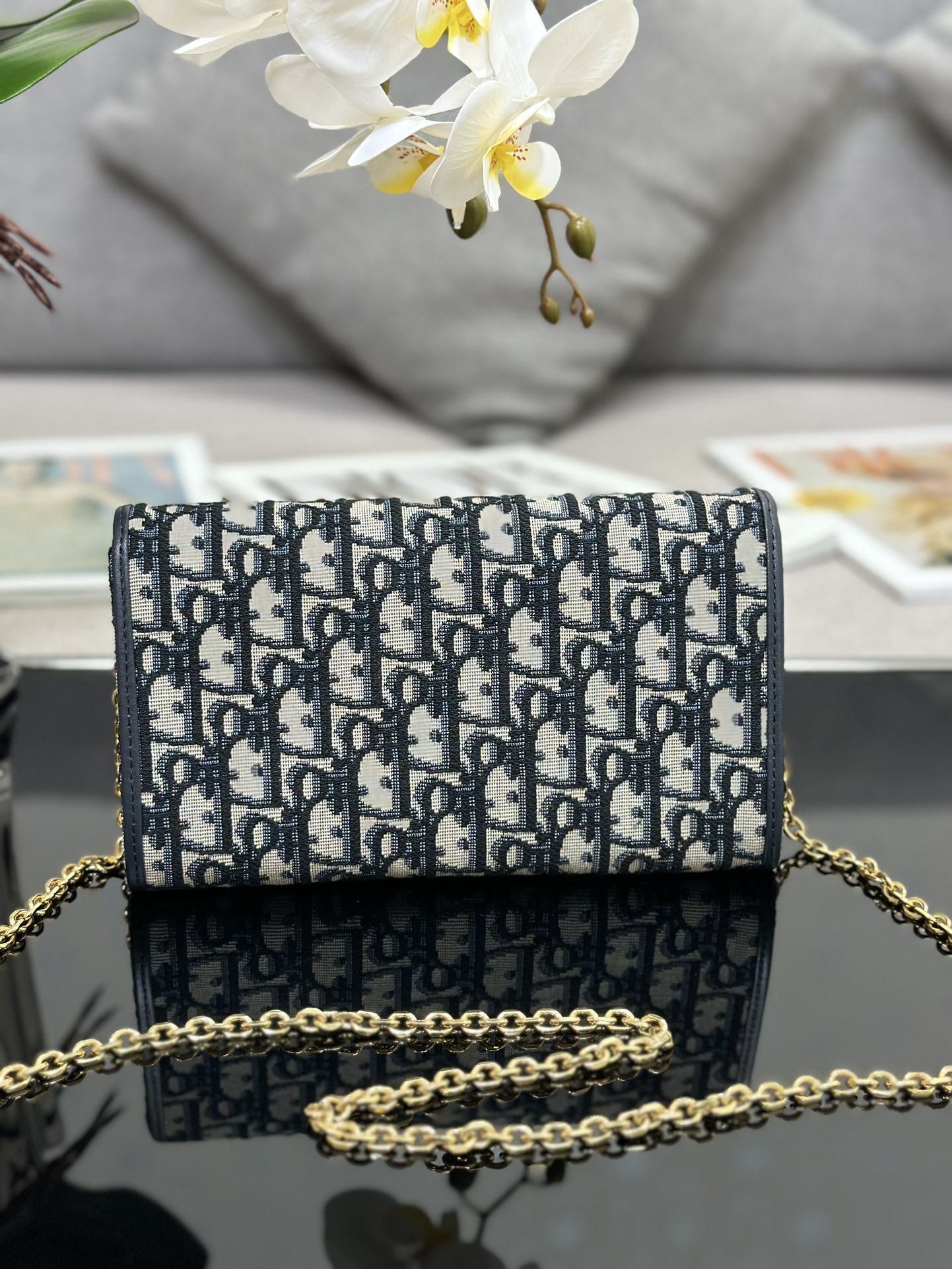 Dior Oblique Chain Handbag - Image 2