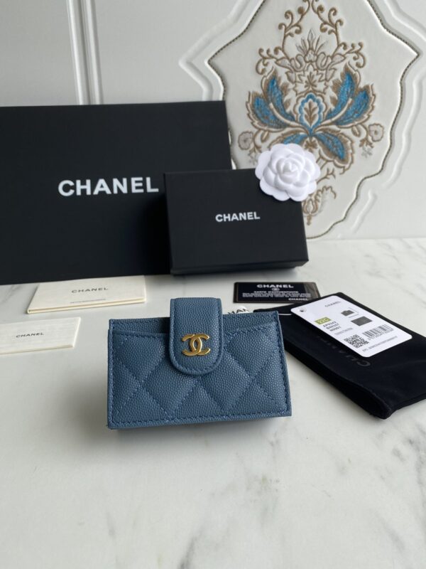 Chanel Small Caviar Leather Purse