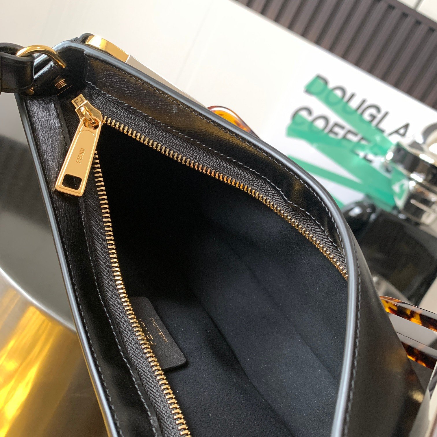 Fendi O'Lock Swing Bag - Image 9