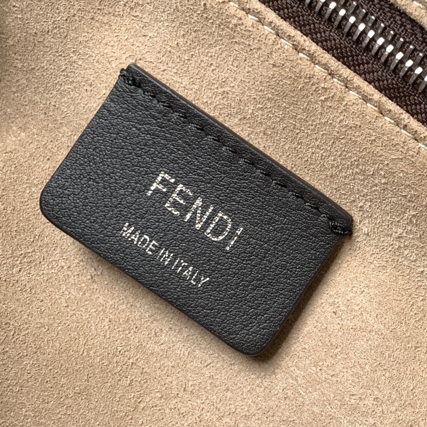 Fendi Mini Bag - Image 9