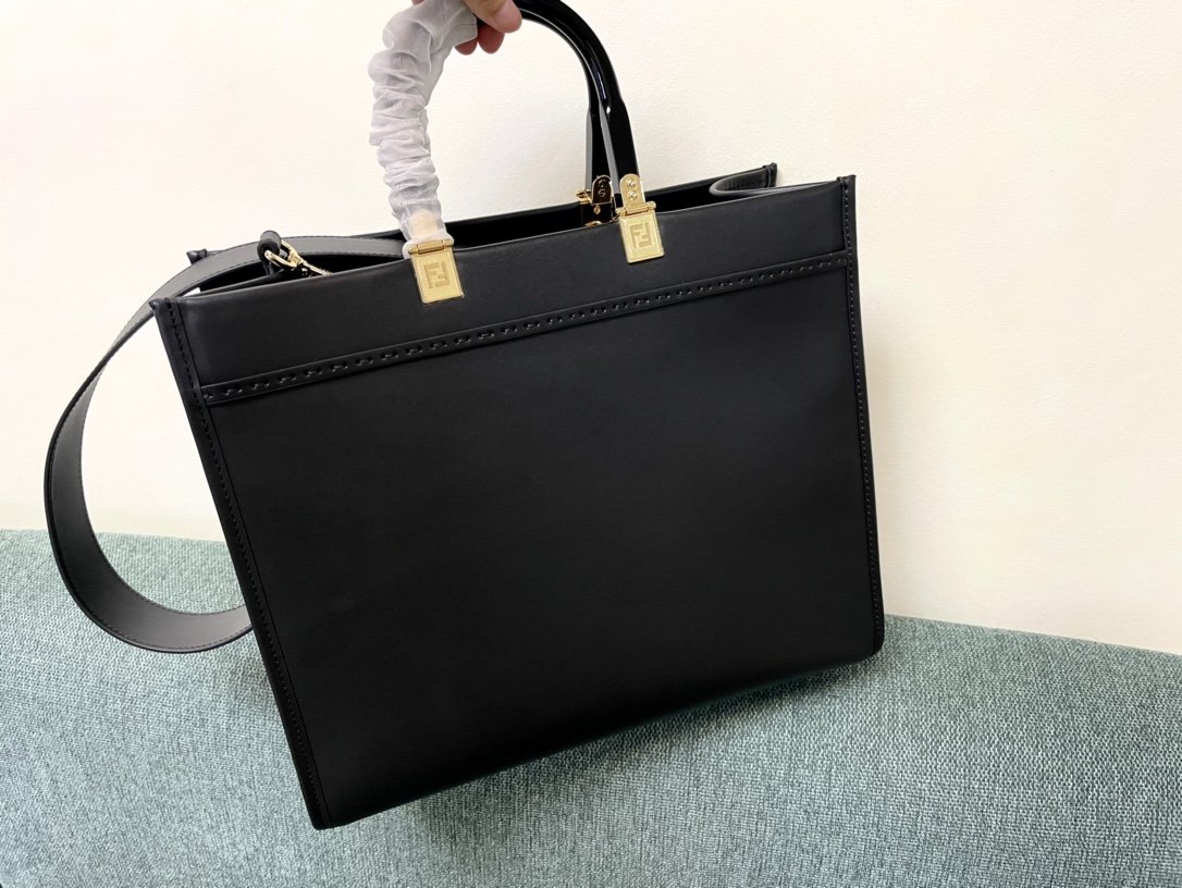 Fendi Tote Bag - Image 2