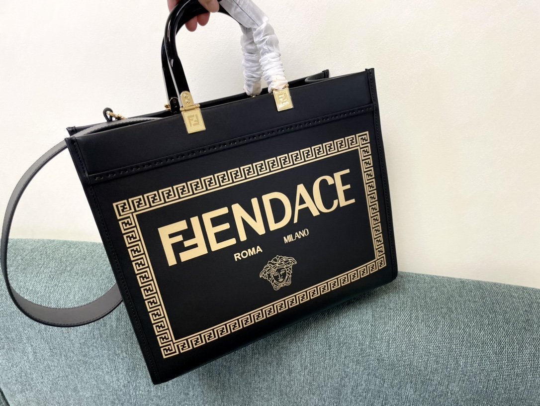 Fendi Tote Bag - Image 4