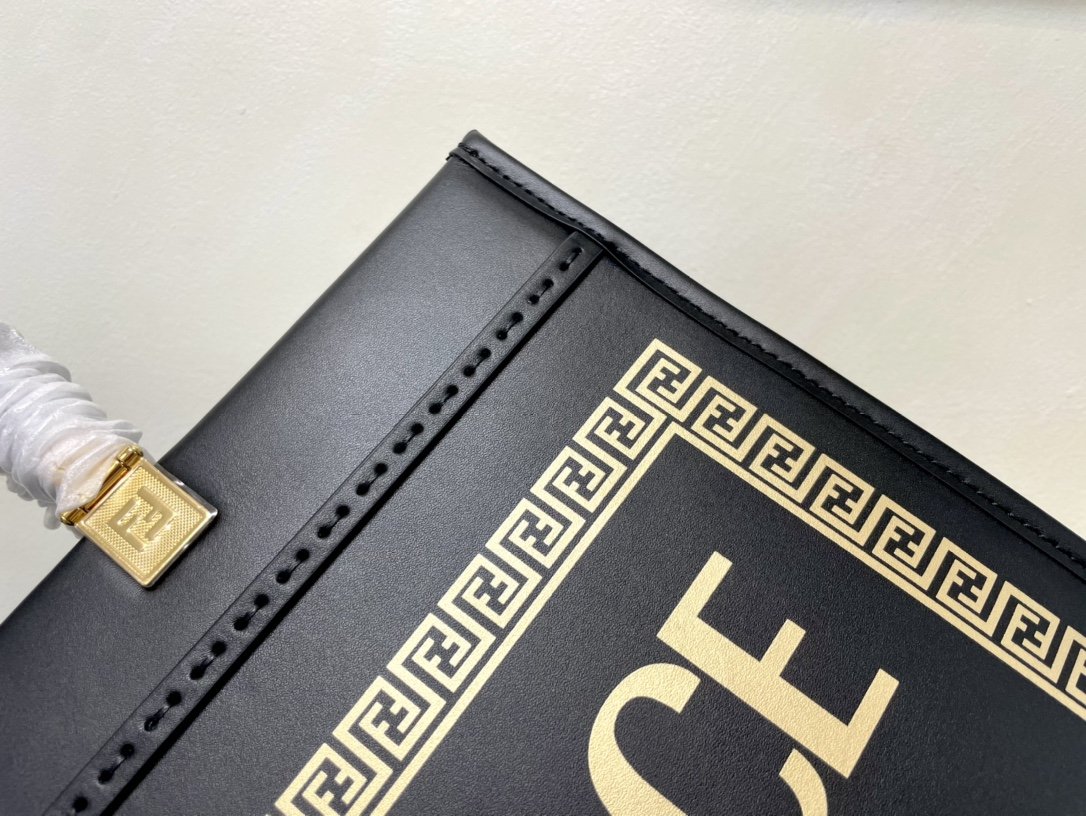 Fendi Tote Bag - Image 5