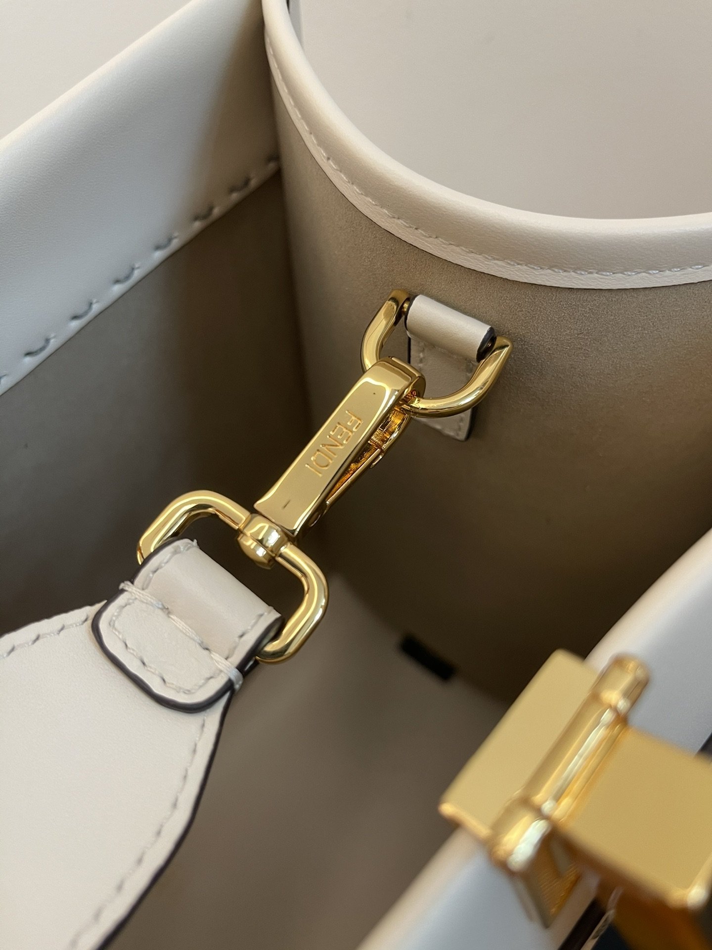 Fendi Tote Bag - Image 8