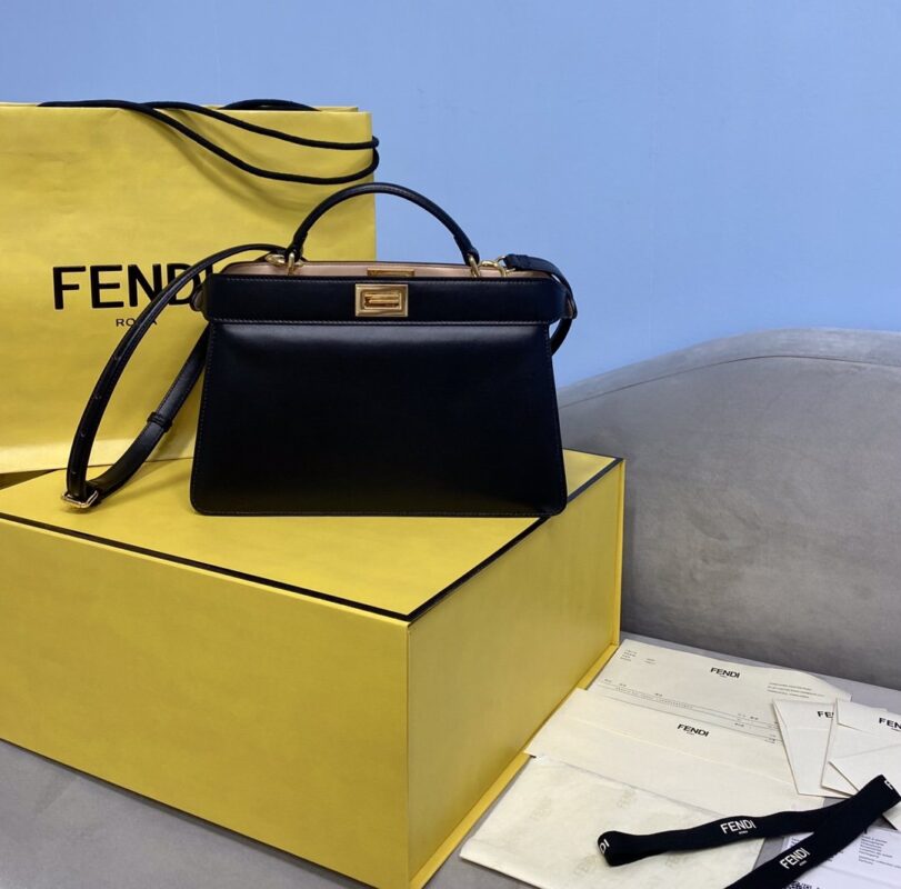 Fendi Peekaboo ISEEU Medium Handbag