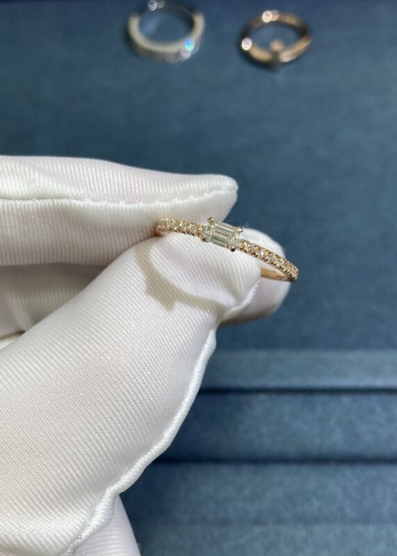 Tiffany’s Baguette Ring, rose gold