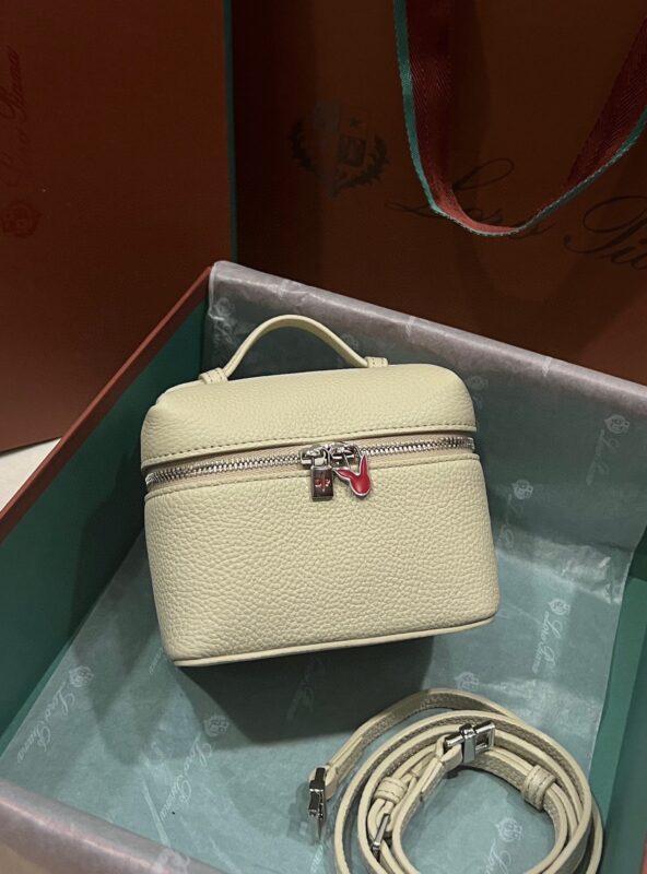 Loro Piana Extra Pocket L11.5 Bag