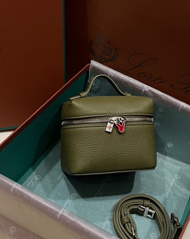 Loro Piana Extra Pocket L11.5 Bag