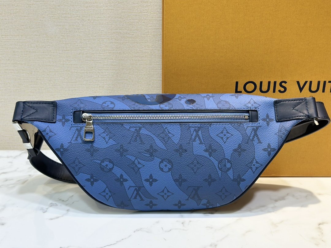 Louis Vuitton Discovery - Image 2