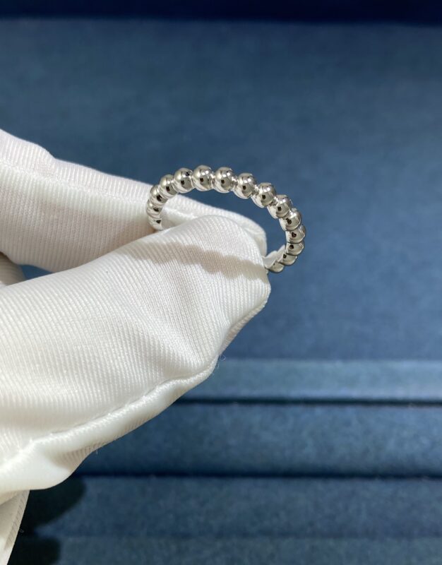 Van Cleef & Arpel Bead Ring, White Gold