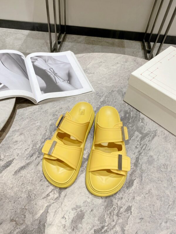 Alexander McQueen Sandals
