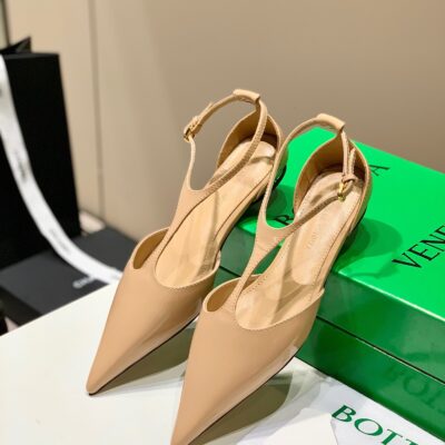 Bottega Veneta Latest T-strap Medieval Pointed Sandals