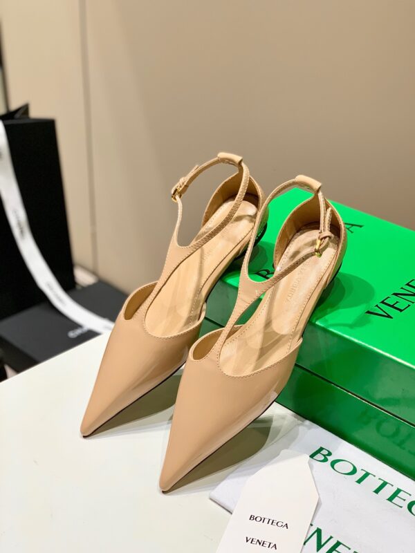 Bottega Veneta Latest T-strap Medieval Pointed Sandals