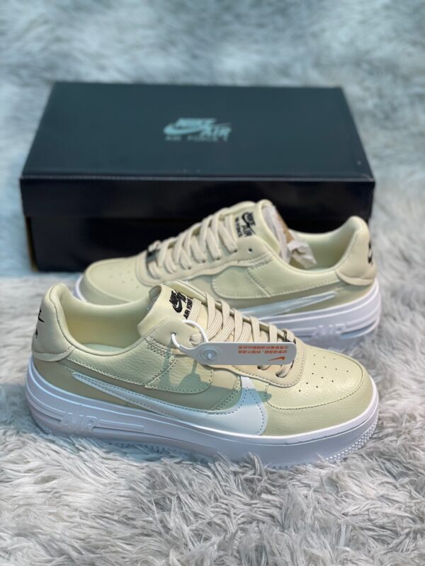 Nike New Air Force Unisex Trainers