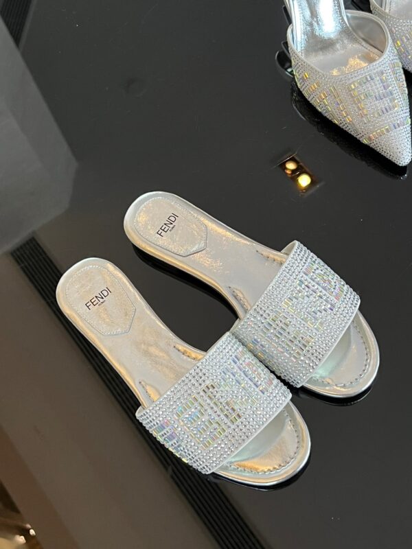 Fendi 2023 New Sandals