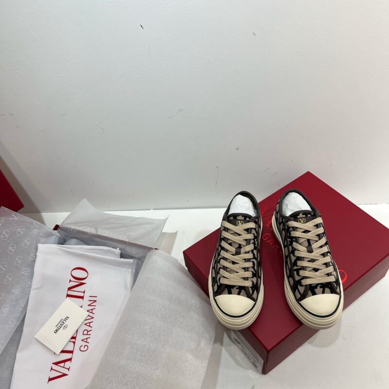 Valentino 2023 New Sneakers