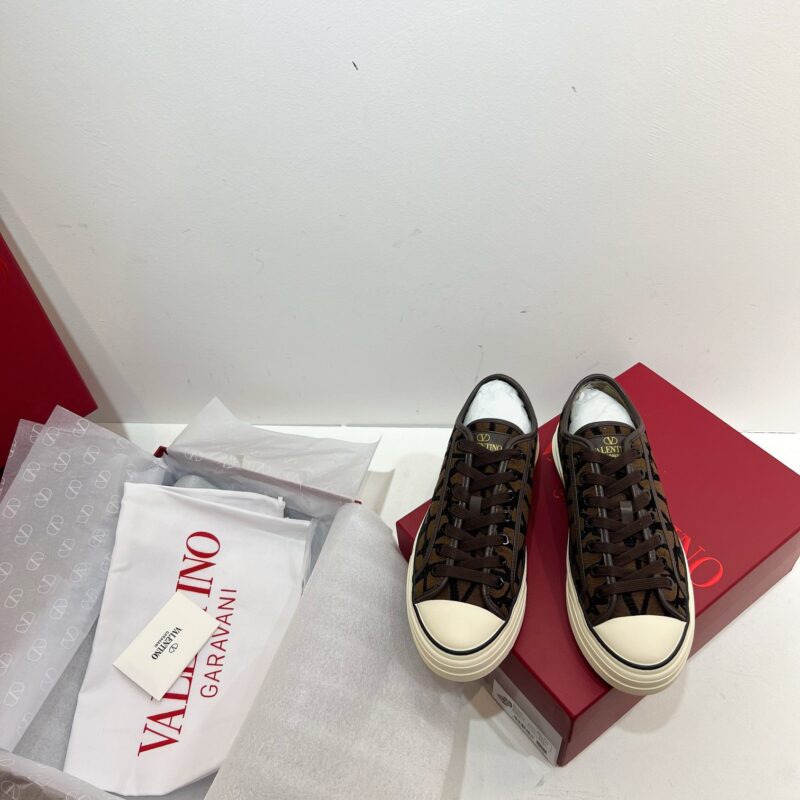 Valentino 2023 New Sneakers