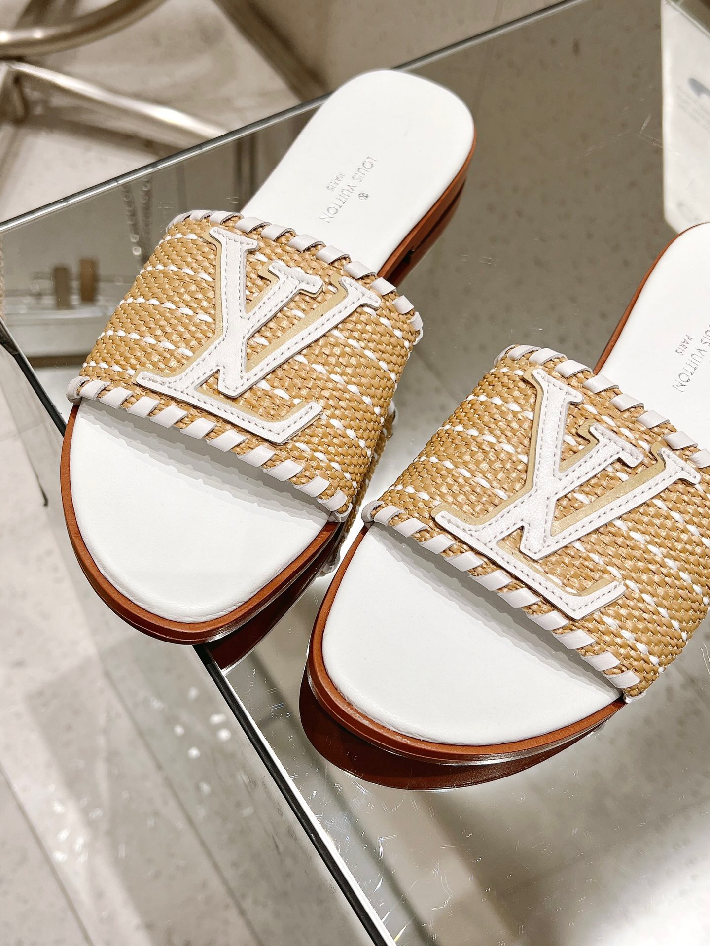 Louis Vuitton New Straw Sandals - Image 7