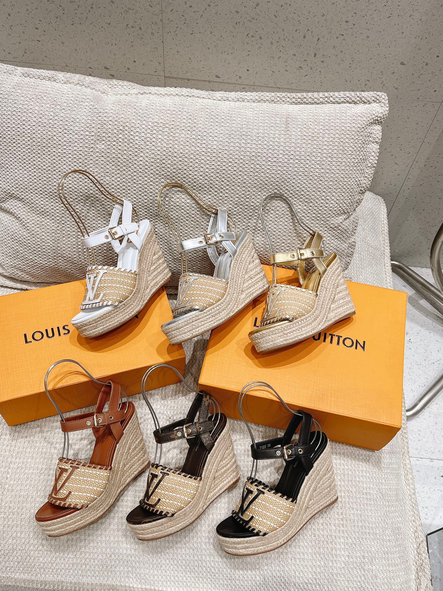 Louis Vuitton New Straw Heel Sandals - Image 10