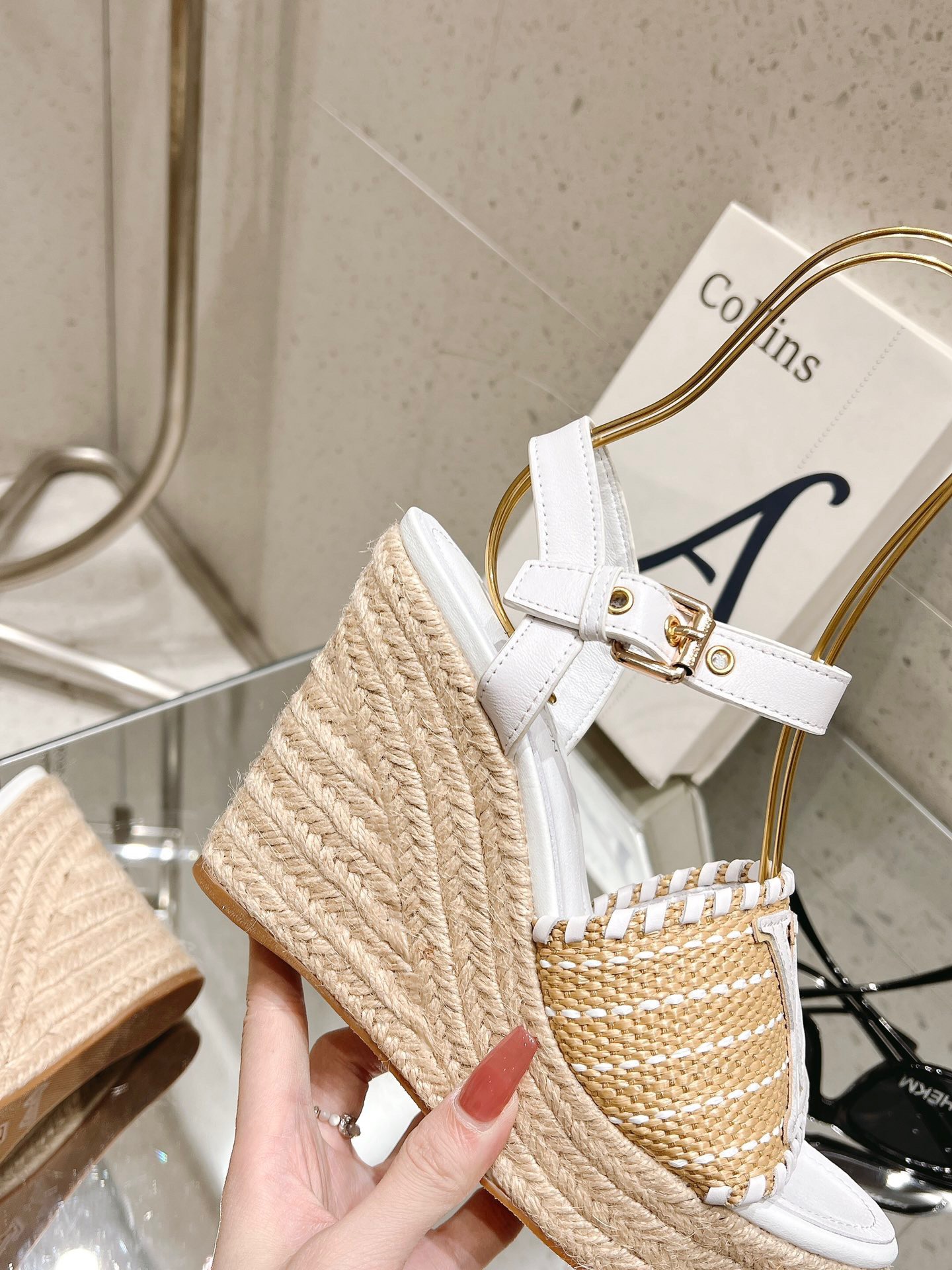 Louis Vuitton New Straw Heel Sandals - Image 8