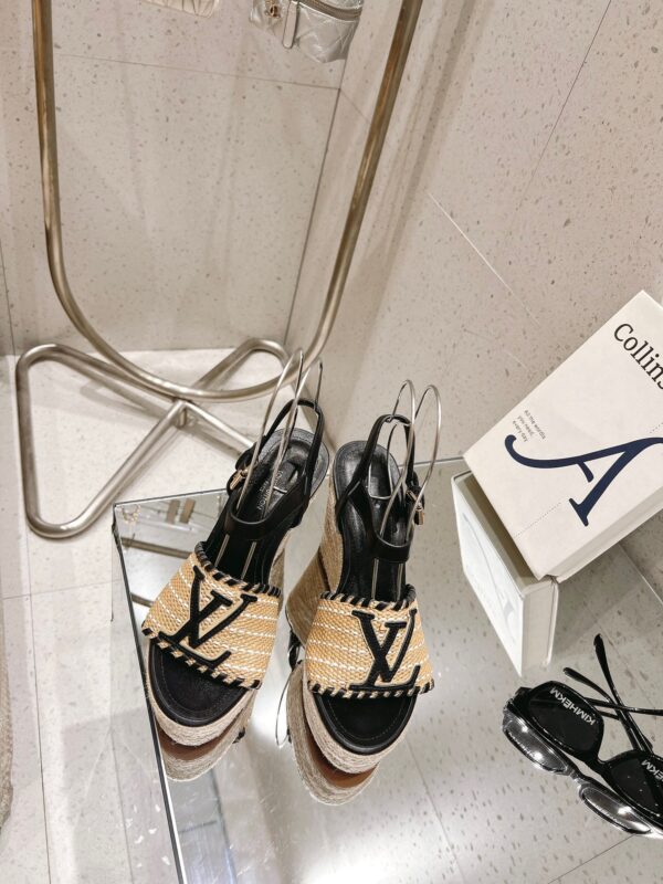 Louis Vuitton New Straw Heel Sandals