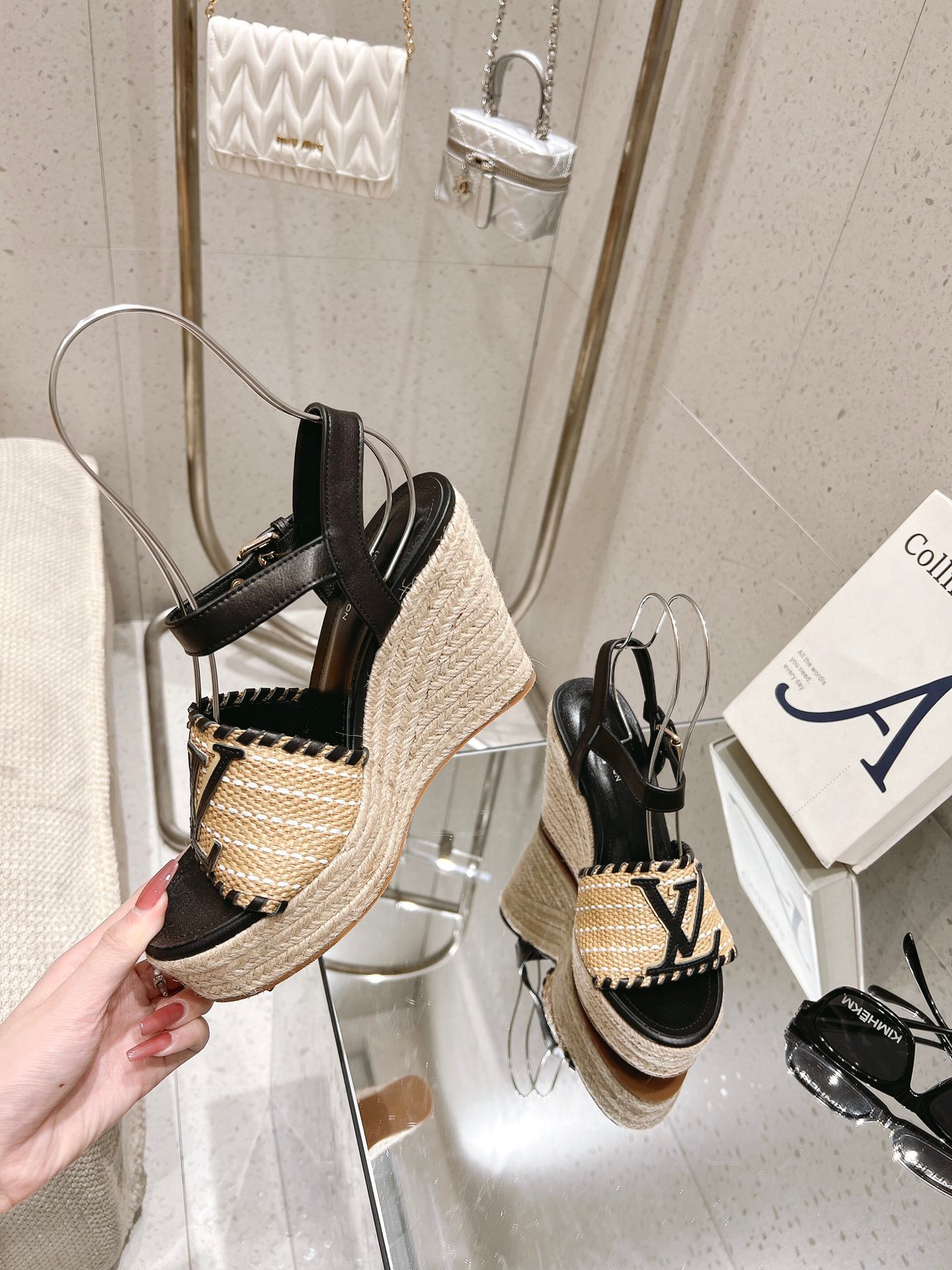Louis Vuitton New Straw Heel Sandals - Image 2