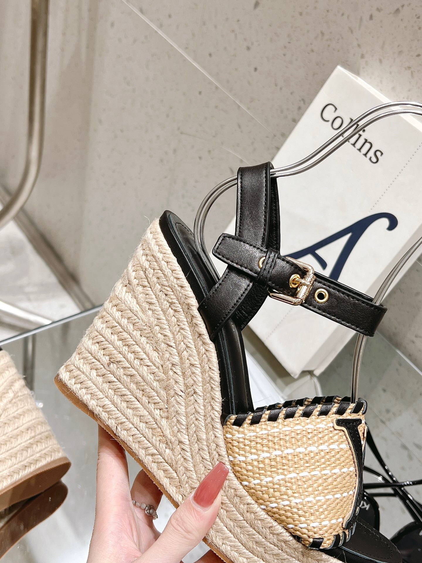 Louis Vuitton New Straw Heel Sandals - Image 8