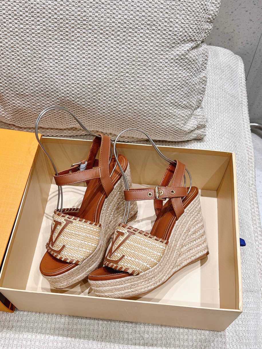 Louis Vuitton New Straw Heel Sandals - Image 6