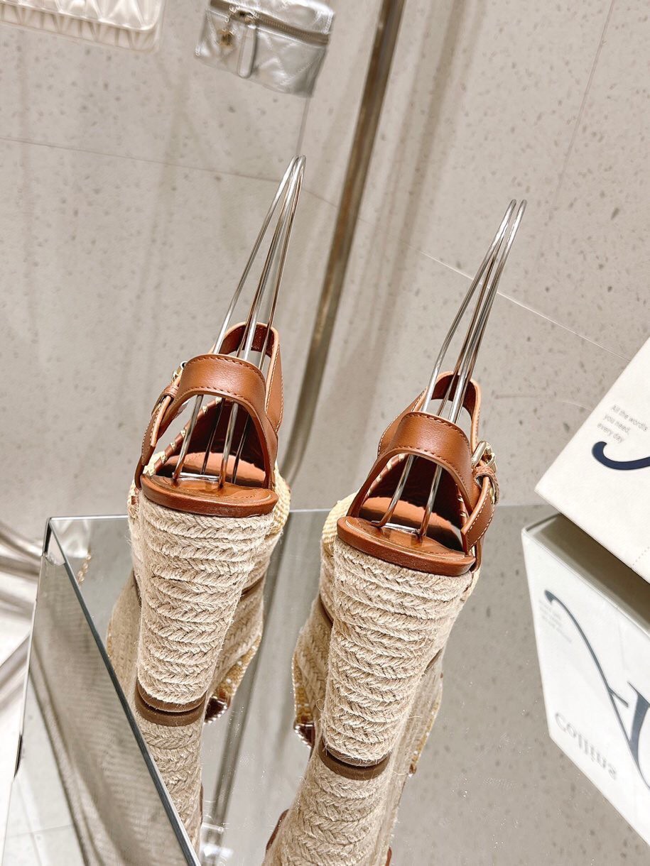 Louis Vuitton New Straw Heel Sandals - Image 9