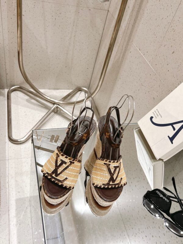 Louis Vuitton New Straw Heel Sandals