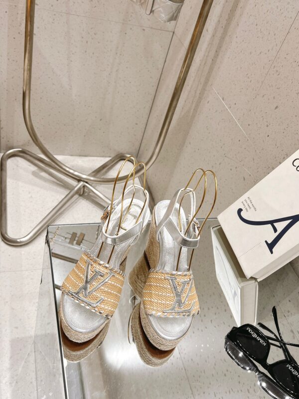 Louis Vuitton New Straw Heel Sandals