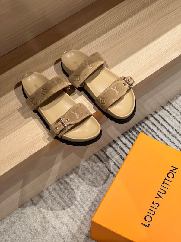 Louis Vuitton 2023 New Sandals