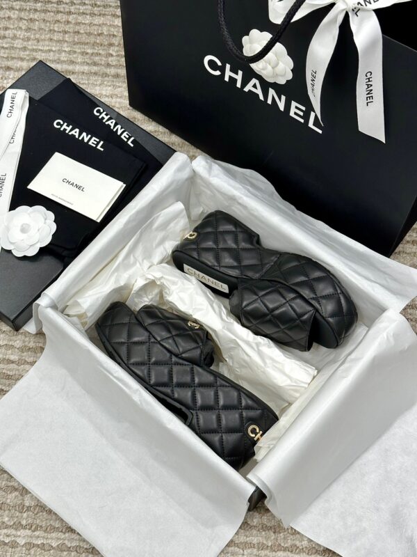 Chanel 2023 New Wedge Sandals