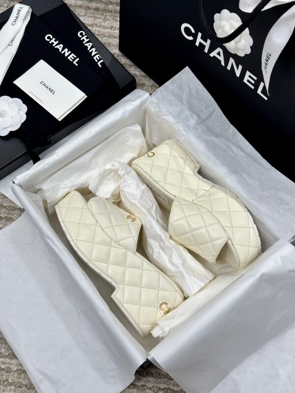 Chanel 2023 New Wedge Sandals