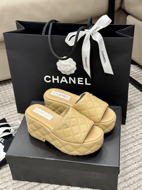 Chanel 2023 New Wedge Sandals
