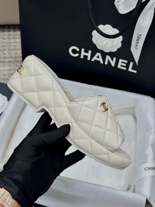 Chanel 2023 New Wedge Sandals