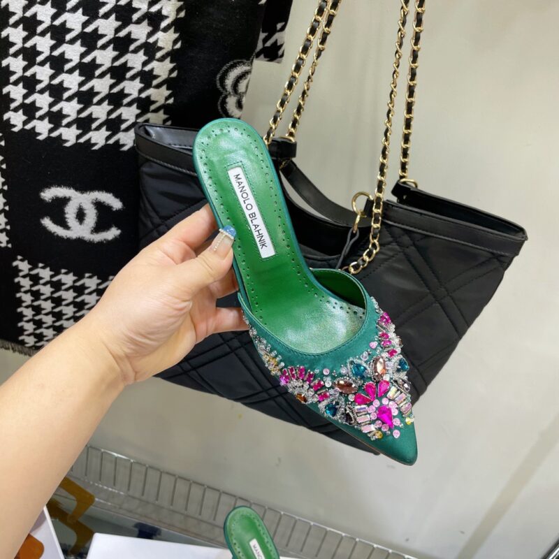 Manolo Blahnik 2023 Lutara Sandals