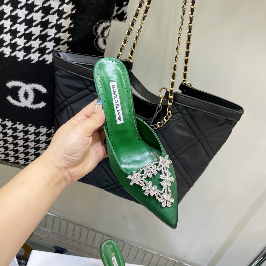 Manolo Blahnik 2023 Lutara Sandals - Image 2