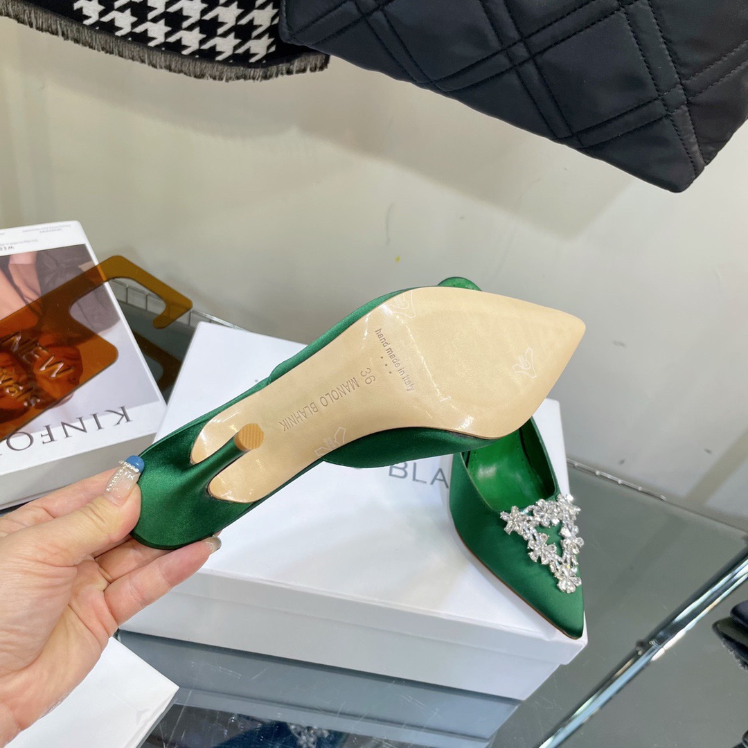 Manolo Blahnik 2023 Lutara Sandals - Image 5