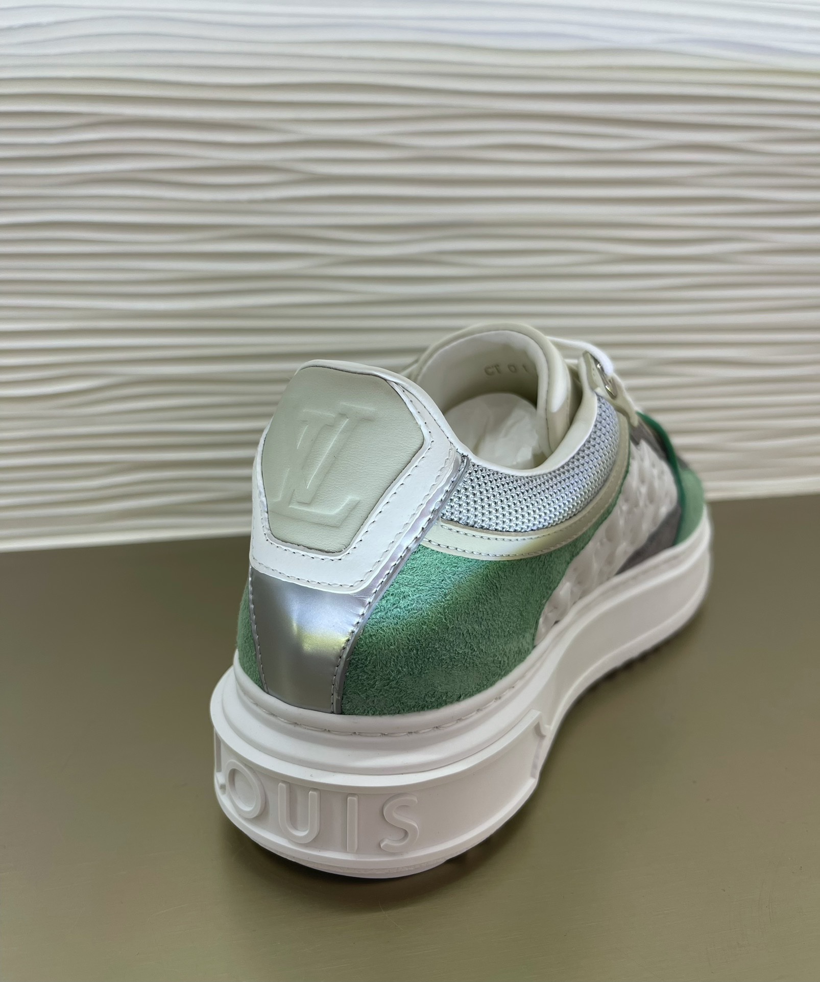 Louis Vuitton 2023 New Trainers - Image 8