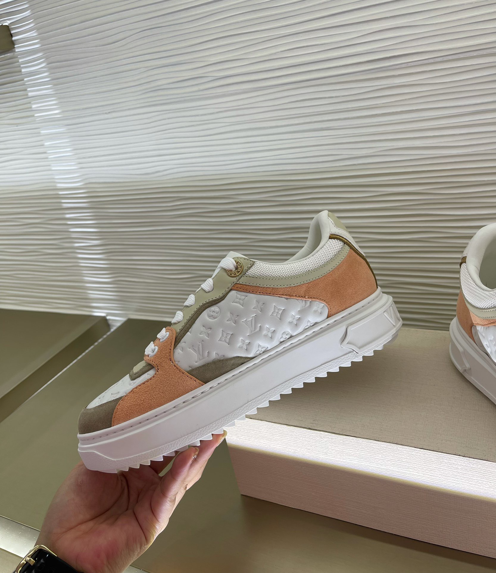 Louis Vuitton 2023 New Trainers - Image 5
