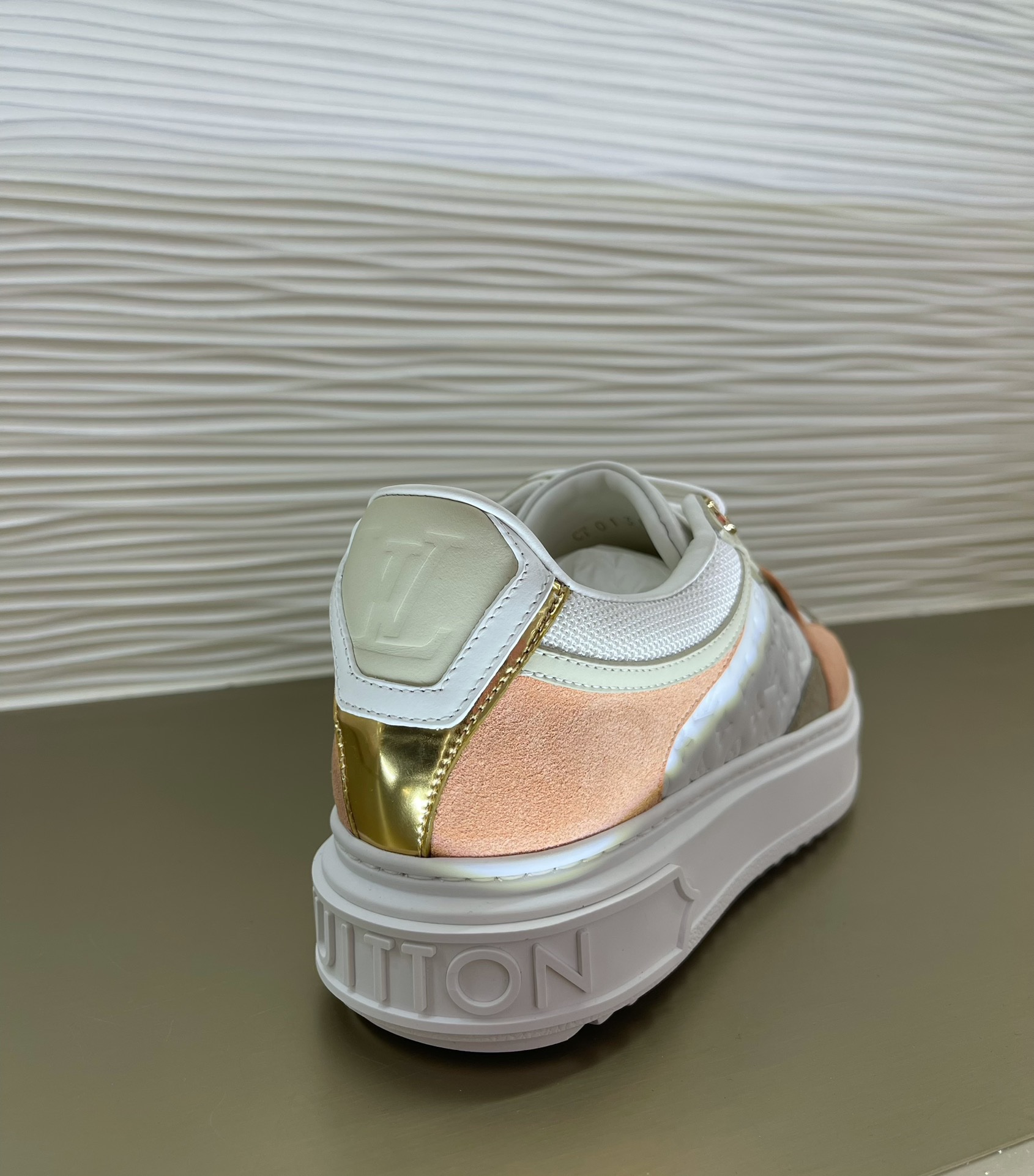 Louis Vuitton 2023 New Trainers - Image 8