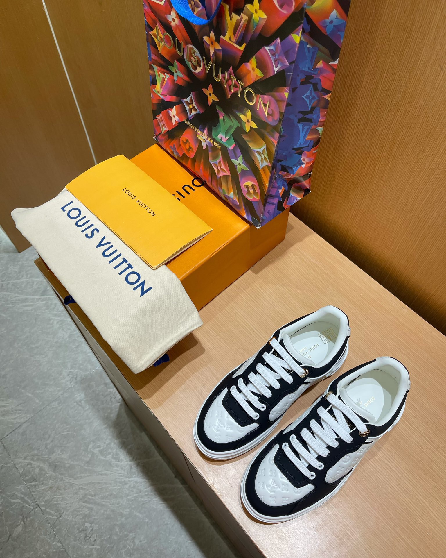 Louis Vuitton 2023 New Trainers - Image 2