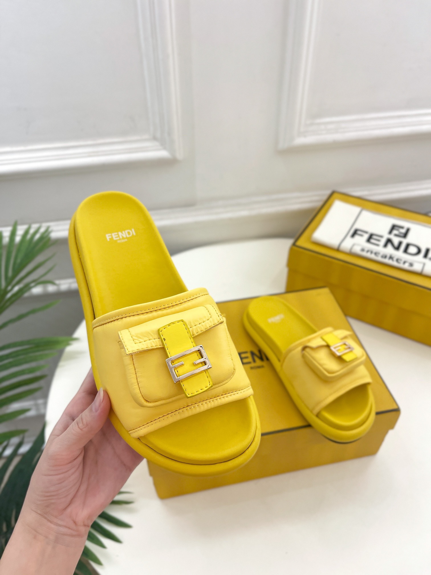 Fendi 2023 New Slippers Paristore